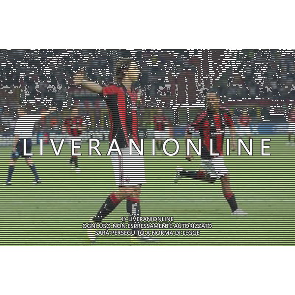 MILANO 15.09.2010-CHAMPIONS LEAGUE MATCH GROUP G MILAN - AJ AUXERRE 2:0 NELLA FOTO ZLATAN IBRAHIMOVIC - GOL NA 2:0 RONALDINHO FOT. PIOTR KUCZA/NEWSPIX.PL/AG ALDO LIVERANI ONLY ITALY 