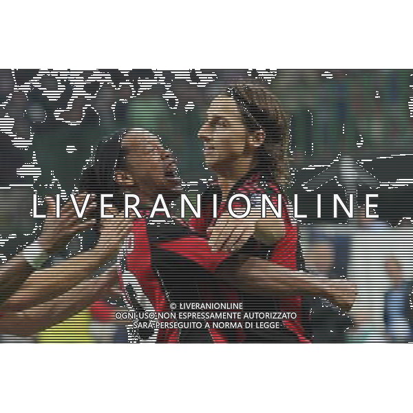 MILANO 15.09.2010-CHAMPIONS LEAGUE MATCH GROUP G MILAN - AJ AUXERRE 2:0 NELLA FOTO RONALDINHO ZLATAN IBRAHIMOVIC FOT. PIOTR KUCZA/NEWSPIX.PL/AG ALDO LIVERANI ONLY ITALY 