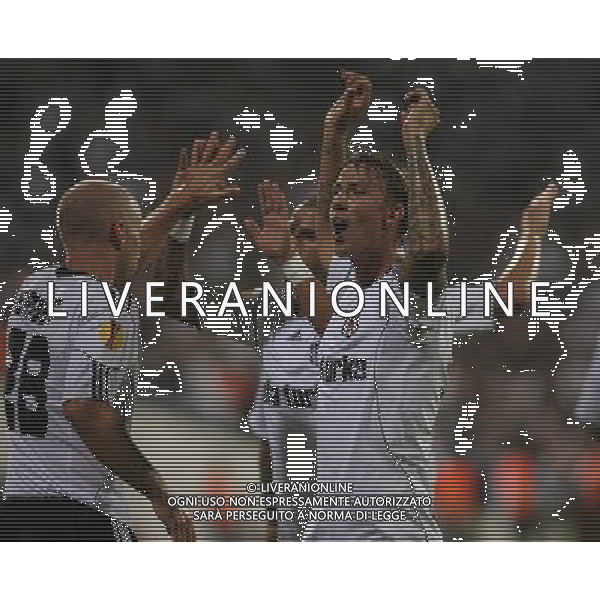 INONU STADIUM - ISTAMBUL ( TURCHIA) - 16.09.2010 EUROPA LEAGUE 2010-2011 - partita BESIKTAS ISTAMBUL vs CSKA SOFIA. Pictured: Fabian Ernst and Guti of Besiktas. © Splt- SESKIMPHOTO/NEWSPIX.PL - AG. ALDO LIVERANI SAS 