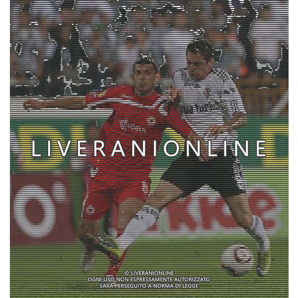 INONU STADIUM - ISTAMBUL ( TURCHIA) - 16.09.2010 EUROPA LEAGUE 2010-2011 - partita BESIKTAS ISTAMBUL vs CSKA SOFIA. Pictured: Roberto Hilbert (R) of Besiktas and Rumen Trifonov (L) of CSKA Sofia. © Splt- SESKIMPHOTO/NEWSPIX.PL - AG. ALDO LIVERANI SAS 