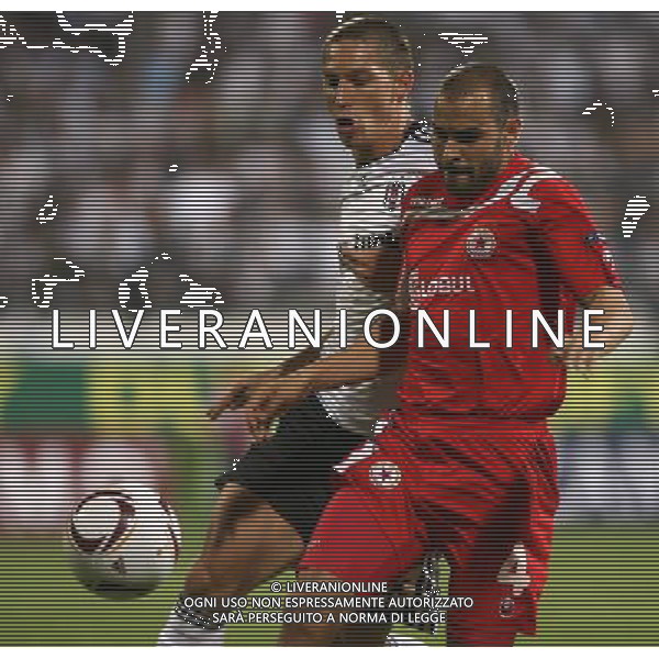 INONU STADIUM - ISTAMBUL ( TURCHIA) - 16.09.2010 EUROPA LEAGUE 2010-2011 - partita BESIKTAS ISTAMBUL vs CSKA SOFIA. Pictured: Filip Holosko (L) of Besiktas and Kostadin Stoyanov (R) of CSKA Sofia. © Spfc- SESKIMPHOTO/NEWSPIX.PL - AG. ALDO LIVERANI SAS 
