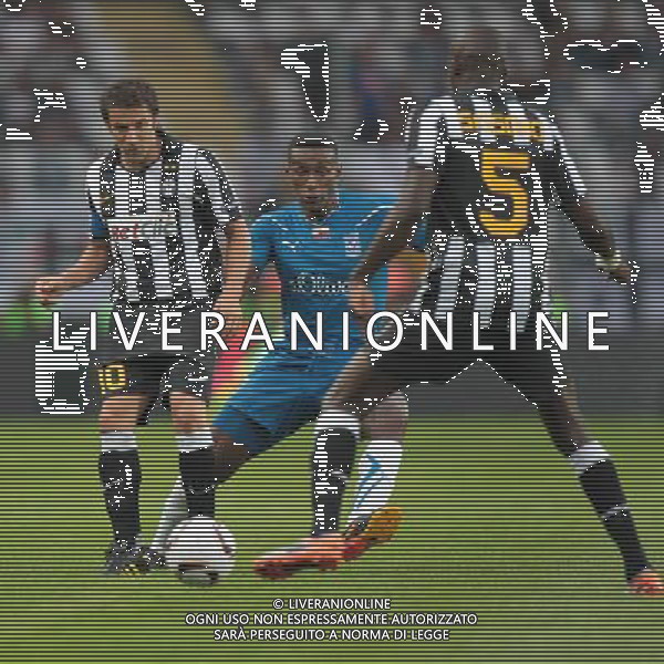 TORINO 16/09/2010 UEFA EUROPA LEAGUE 2010-2011 - PARTITA JUVENTUS vs LECH POZNAN nella foto: ALESSANDRO DEL PIERO (L), MANUEL ARBOLEDA (C), MOHAMED SISSOKO ©Ê LUKASZ GROCHALA/CYFRASPORT/NEWSPIX.PL- AG. ALDO LIVERANI SAS italy only 