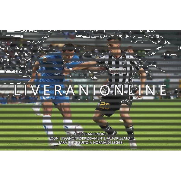 TORINO 16/09/2010 UEFA EUROPA LEAGUE 2010-2011 - PARTITA JUVENTUS vs LECH POZNAN nella foto: GRZEGORZ WOJTKOWIAK ( Lech Poznan) - DAVIDE LANZAFAME ©Ê LUKASZ GROCHALA/CYFRASPORT/NEWSPIX.PL- AG. ALDO LIVERANI SAS italy only 