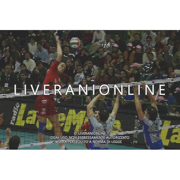 FIRENZE 15/2/2004 SISLEY TREVISO-ICOM CUNEO FINALE VOLLEY TIM CUP NELLA FOTO NEMEC FOTO NUCCI/AG ALDO LIVERANI