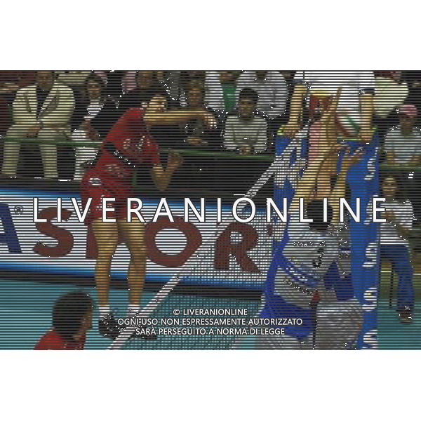 FIRENZE 15/2/2004 SISLEY TREVISO-ICOM CUNEO FINALE VOLLEY TIM CUP NELLA FOTO PAPI FOTO NUCCI/AG ALDO LIVERANI
