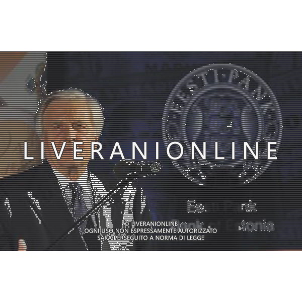 (100919) -- TALLIN, Sept. 19, 2010 () -- European Central Bank (ECB) President Jean-Claude Trichet speaks during a presentation of Eurostar in Tallin, capital of Estonia, on September 19, 2010. () ©photoshot/Agenzia Aldo Liverani Sas - ITALY ONLY - Jean-Claude Trichet Presidente della Banca centrale europea (BCE), durante la presentazione di Eurostar a Tallin, capitale dell\'Estonia, il 19 settembre 2010