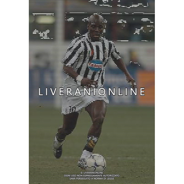 Milano 12-02-04 Inter-Juventus Coppa Italia Tim Cup 2003/04 nella foto appiah stephane ph marco luzzani/ag aldo liverani s.a.s.