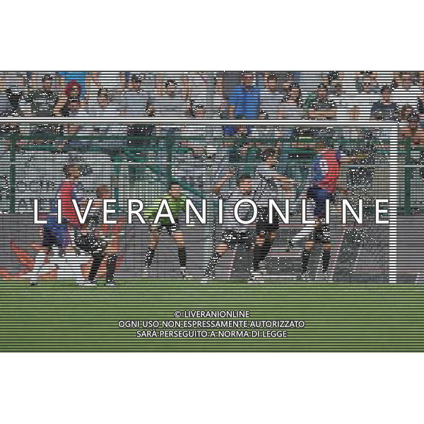 Campionato Lega PRO 1° Divisione girone A Alessandria 26-09-2010 Alessandria - Gubbio nella foto: Donnarumma (Gubbio) svetta piu in alto di tutti, la palla sfiora il palo foto Garavaglia - ag. Aldo Liverani sas