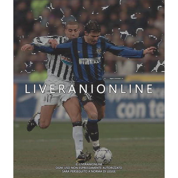 Milano 12-02-04 Inter-Juventus Coppa Italia Tim Cup 2003/04 nella foto trezeguet stancovic ph marco luzzani/ag aldo liverani s.a.s.