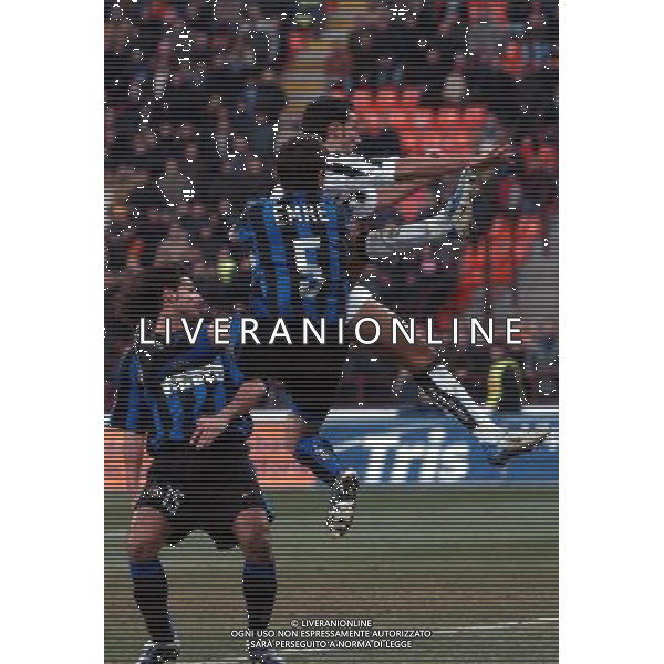 Milano 12-02-04 Inter-Juventus Coppa Italia Tim Cup 2003/04 nella foto zambrotta emre ph marco luzzani/ag aldo liverani s.a.s.