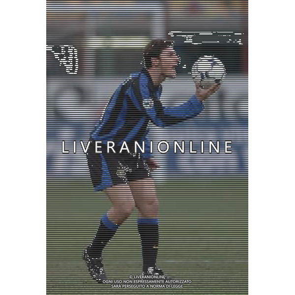 Milano 12-02-04 Inter-Juventus Coppa Italia Tim Cup 2003/04 nella foto zanetti javier ph marco luzzani/ag aldo liverani s.a.s.