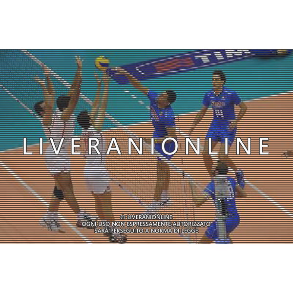 Campionati Mondiali Pallavolo maschile FIVB 3Á giornata della prima fase Milano 27-09-2010 Italia - Iran nella foto: un attacco di Mastrangelo foto Garavaglia - ag. Aldo Liverani sas