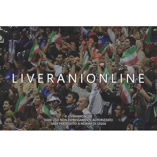 Campionati Mondiali Pallavolo maschile FIVB 3¡ giornata della prima fase Milano 27-09-2010 Italia - Iran nella foto: tifosi Iran sulle tribune del forum foto Garavaglia - ag. Aldo Liverani sas