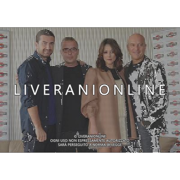 MILANO 28/9/2010 TERRAZZA MARTINI P.zza DIAZ PHOTOCALL DEL FILM: -BENVENUTI AL SUD- NELLA FOTO ALESSANDRO SIANI, LUCA MINIERO, VALENTINA LODOVINI E CLAUDIO BISIO FOTO ROMANO/AG ALDO LIVERANI