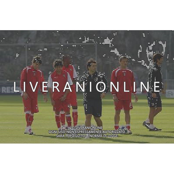 20100927: BRAGA, PORTUGAL - SC Braga training session to prepare Champions League 2010/2011 match against Shaktar Donetsk. In picture: Luis Aguiar, Guilherme, Leo Fortunato, Lima. PHOTO: CITYFILES/NEWSPIX.PL - AG. ALDO LIVERANI SAS ITALY ONLY ALLENAMENTO DELLA SQUADRA PORTOGHESE DEL BRAGA IN VISTA DELLA PARTITA DI CHAMPIONS LEAGUE 2010-2011 CONTRO IL SHAKTAR DONETSK