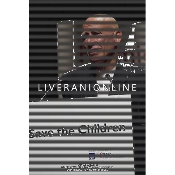 MADRID (28/09/2010).- \'Save The Children 2010\' Awards Ceremony. Award to Sebastiao Salgado. Photo: Cesar Cebolla / ALFAQUI - AG. ALDO LIVERANI SAS ITALY ONLY MADRID - CONSEGNA DEL PREMIO: \' SAVE THE CHILDREN\' 2010