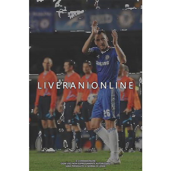 John Terry celebrates after winning the Chelsea FC Vs Olympique de Marseille for the Champions League in London, Great Britain on 27 September 2010 © FACUNDO ARRIZABALAGA - PHOTOSHOT - AG. ALDO LIVERANI SAS ITALY ONLY partita: CHELSEA vs OLYMPIQUE MARSIGLIA. CHAMPIONS LEAGUE 2010/2011 