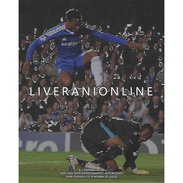 Daniel Sturridge jumps over goalkeeper Steve Mandanda at the Chelsea FC Vs Olympique de Marseille for the Champions League in London, Great Britain on 27 September 2010 © FACUNDO ARRIZABALAGA - PHOTOSHOT - AG. ALDO LIVERANI SAS ITALY ONLY partita: CHELSEA vs OLYMPIQUE MARSIGLIA. CHAMPIONS LEAGUE 2010/2011 