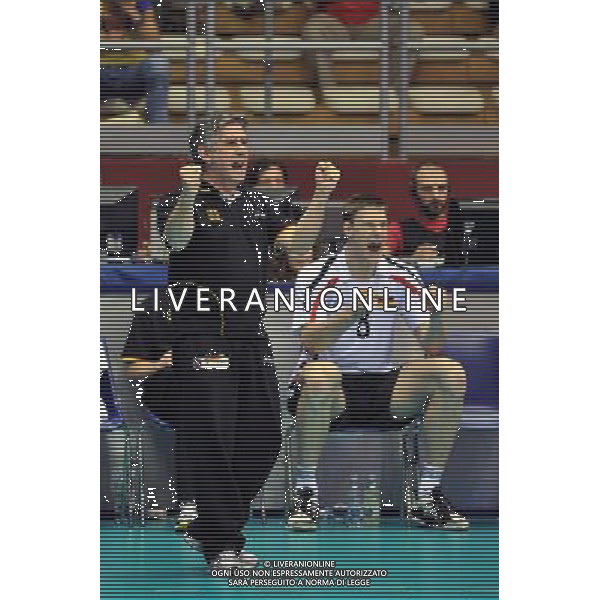 Trieste, 27/09 /2010. FIVB 2010 Men\'s World Championship Germania vs Canada 3-0 Gruppo F - 3 turno Nella foto: Raul Lozano, Coach Germania, esultanza. Foto di Simone Ferraro / Liverani