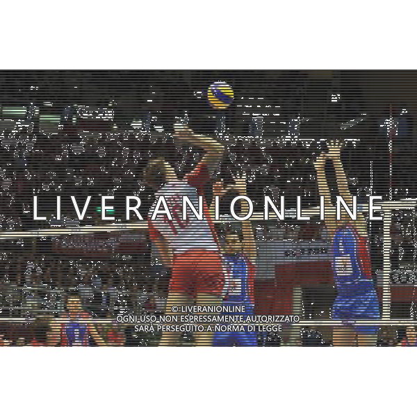 Trieste, 27/09 /2010. FIVB 2010 Men\'s World Championship Serbia vs Polonia Gruppo F - 3 turno Nella foto: Wlazly Mariusz Foto di Simone Ferraro / Liverani