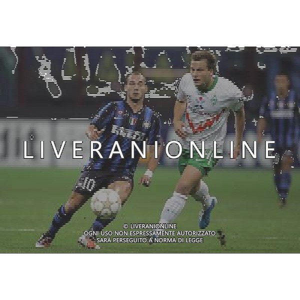 Inter - Werder Brema Champions League 29/09/2010 nella foto sneijder e bargfrede ©Luzzani/Agenzia Aldo Liverani Sas