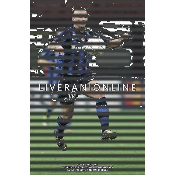 Milano 29-09-2010 Champions League 2010/11 inter-werder brema 4:0 nella foto esteban cambiasso ph marco luzzani/ag aldo liverani s.a.s.