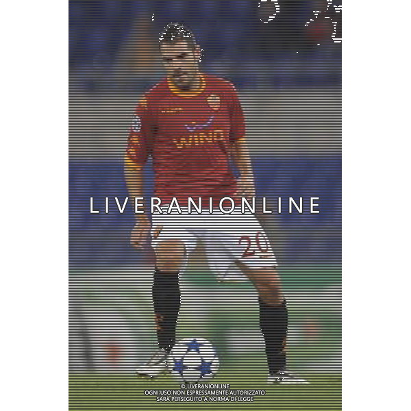Roma - 28/09/2010 - Stadio Olimpico - Uefa Champions League 2010/2011 - Fase a gironi - Gruppo E - Roma vs CFR Cluj - nella foto: Simone PERROTTA ph. Corradetti/Aldo LIVERANI Sas