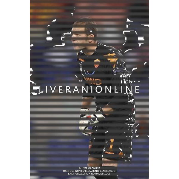 Roma - 28/09/2010 - Stadio Olimpico - Uefa Champions League 2010/2011 - Fase a gironi - Gruppo E - Roma vs CFR Cluj - nella foto: Bogdan LOBONT ph. Corradetti/Aldo LIVERANI Sas