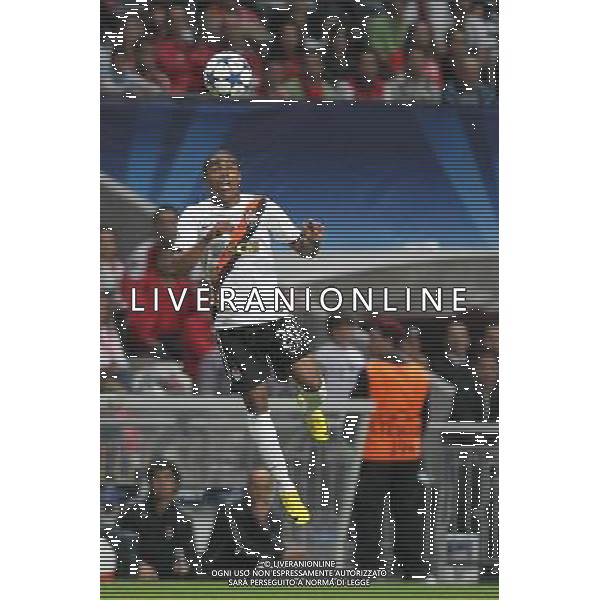 20100928: BRAGA, PORTUGAL - SC Braga vs Shakhtar Donetsk: UEFA Champions League 2010/2011 Group H Round 2. In picture: Douglas Costa. PHOTO: Pedro Benavente/CITYFILES / Newspix.pl - Ag. Aldo Liverani sas ITALY ONLY 