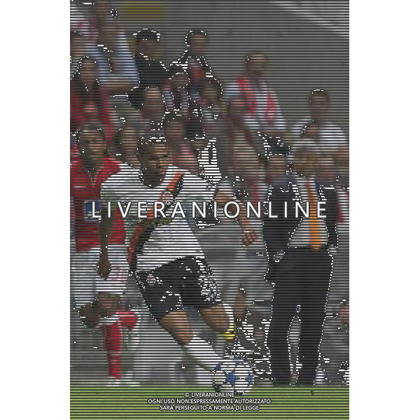 20100928: BRAGA, PORTUGAL - SC Braga vs Shakhtar Donetsk: UEFA Champions League 2010/2011 Group H Round 2. In picture: Douglas Costa. PHOTO: Pedro Benavente/CITYFILES / Newspix.pl - Ag. Aldo Liverani sas ITALY ONLY 