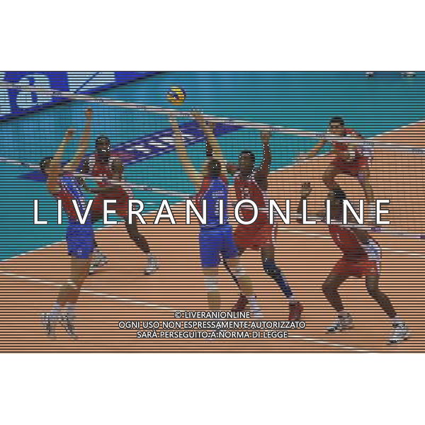Campionati Mondiali Pallavolo maschile FIVB 1ç giornata della seconda fase Milano 30-09-2010 Cuba - Serbia nella foto: Grbic guida un attacco della Serbia foto Garavaglia - ag. Aldo Liverani sas