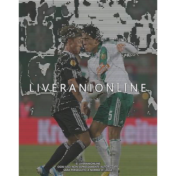Euroleague group L match between Rapid Vienna v Besiktas Istanbul at Ernst Happel Stadium in Wien, Austria. 30.09.2010 Match Scored: Rapid Vienna 1 v Besiktas Istanbul 2 NELLA FOTO Guti (L) of Besiktas and Yasin Pevlivan (R) of Rapid Vienna. Newspix.pl *** Local Caption *** www.newspix.pl AG ALDO LIVERANI ONLY ITALY
