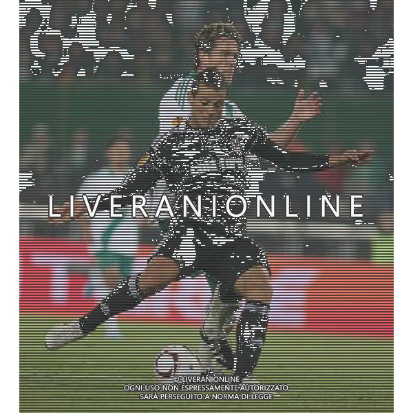 Euroleague group L match between Rapid Vienna v Besiktas Istanbul at Ernst Happel Stadium in Wien, Austria. 30.09.2010 Match Scored: Rapid Vienna 1 v Besiktas Istanbul 2 NELLA FOTO Bobo of Besiktas. Newspix.pl *** Local Caption *** www.newspix.pl AG ALDO LIVERANI ONLY ITALY