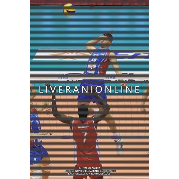 Campionati Mondiali Pallavolo maschile FIVB 1Á giornata della seconda fase Milano 30-09-2010 Cuba - Serbia nella foto: un attacco di Podrascanin (Serbia) foto Garavaglia - ag. Aldo Liverani sas