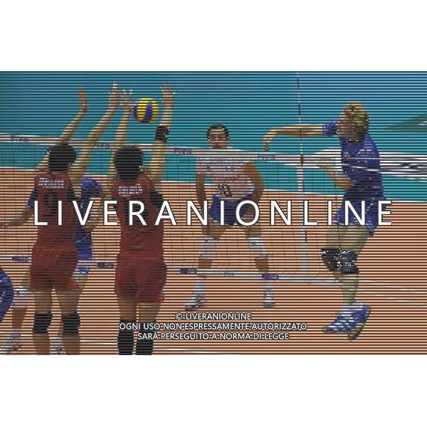 Campionati Mondiali Pallavolo maschile FIVB 2Á giornata della seconda fase Milano 1-10-2010 Giappone - Francia nella foto: un attacco di Antiga (Francia) foto Garavaglia - ag. Aldo Liverani sas