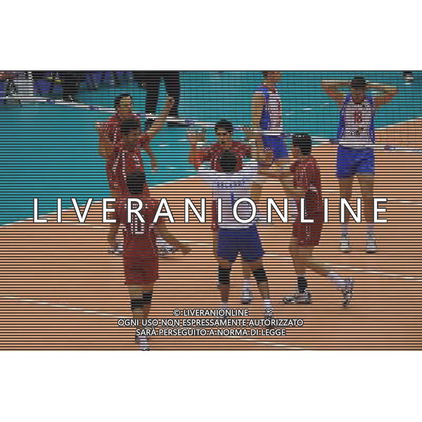 Campionati Mondiali Pallavolo maschile FIVB 3° giornata della seconda fase Milano 2-10-2010 Serbia - Messico nella foto: il Messico dopo un punto foto Garavaglia - ag. Aldo Liverani sas
