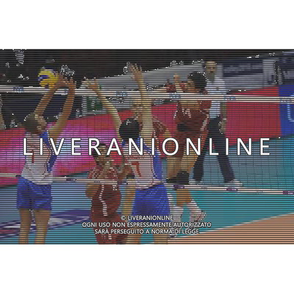 Campionati Mondiali Pallavolo maschile FIVB 3° giornata della seconda fase Milano 2-10-2010 Serbia - Messico nella foto: un attacco di Aguilera (Messico) foto Garavaglia - ag. Aldo Liverani sas