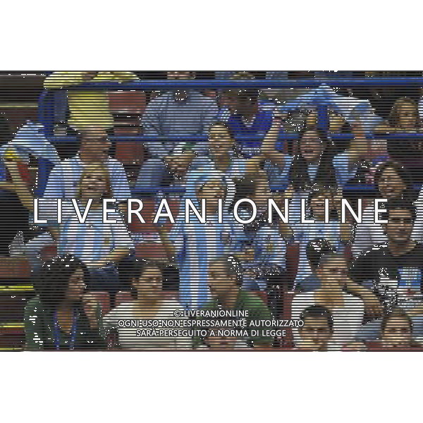 Campionati Mondiali Pallavolo maschile FIVB 3° giornata della seconda fase Milano 2-10-2010 Argentina - Giappone nella foto: tifosi dell\'Argentina presenti al forum foto Garavaglia - ag. Aldo Liverani sas