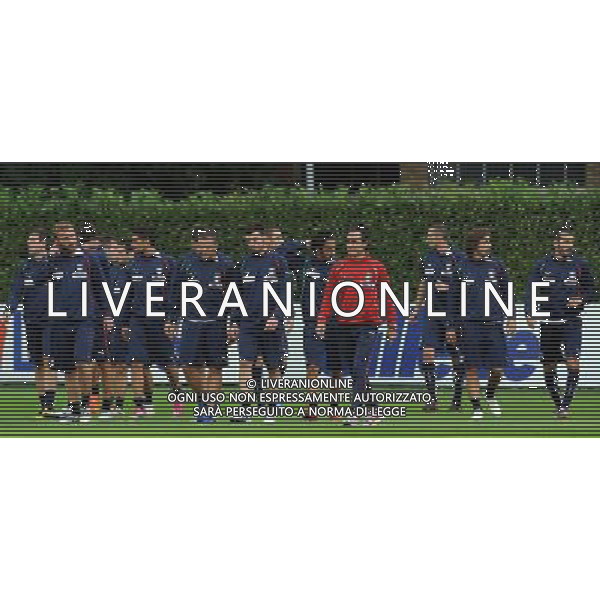 Raduno Nazionale Italiana a Coverciano Coverciano(FI) - 04.10.2010 Allenamento Nella Foto:prandelli con il gruppo /Ph.Vitez-Ag. Aldo Liverani