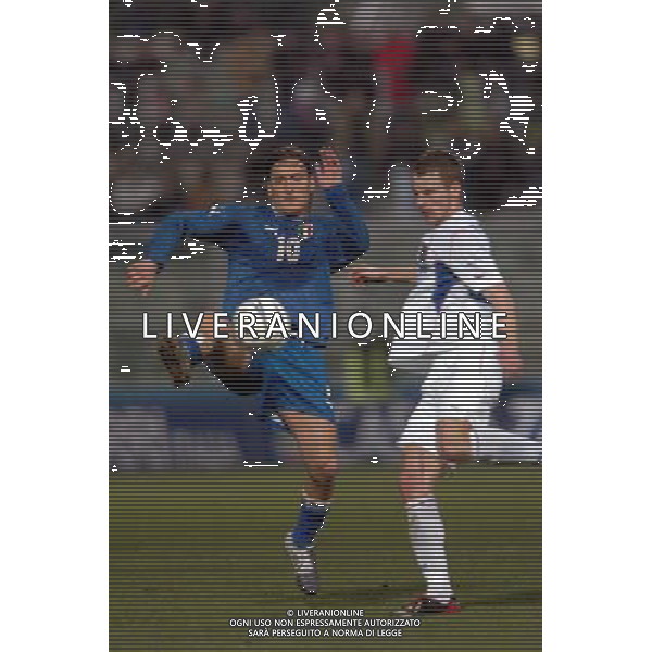 Palermo 18/02/2004 Italia-repubblica ceca amichevole nazionale nella foto francesco totti* Agenzia Aldo liverani