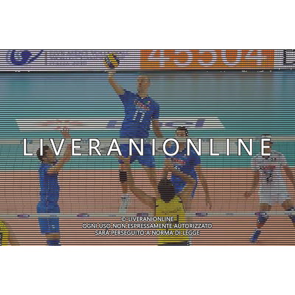 Campionati Mondiali Pallavolo maschile FIVB Semifinale Roma 9-10-2010 Italia - Brasile nella foto: un attacco di Andrea Sala (Italia) foto Garavaglia - ag. Aldo Liverani sas