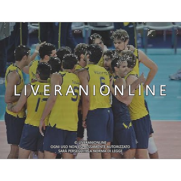 (101010) -- ROME, Oct. 10, 2010 () -- Brazil\'s players celebrate after winning the semi-final against Italy at the 2010 FIVB Men\'s Volleyball World Championship in Rome, Italy, Oct. 9, 2010. Brazil won 3-1. (/Chen Haitong) ©photoshot/Agenzia Aldo Liverani Sas - ITALY ONLY - Italia - Brasile Volley Campionati Mondiali Pallavolo maschile FIVB Semifinale Roma