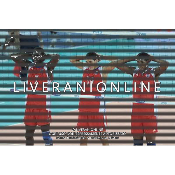 Campionati Mondiali Pallavolo maschile FIVB Semifinale Roma 9-10-2010 Cuba - Serbia nella foto: da SX Osmany Roberto Camejo, Fernando Hernandez e Joandy Leal Hidalgo (Cuba) in attesa della battuta della squadra avversaria foto Garavaglia - ag. Aldo Liverani sas