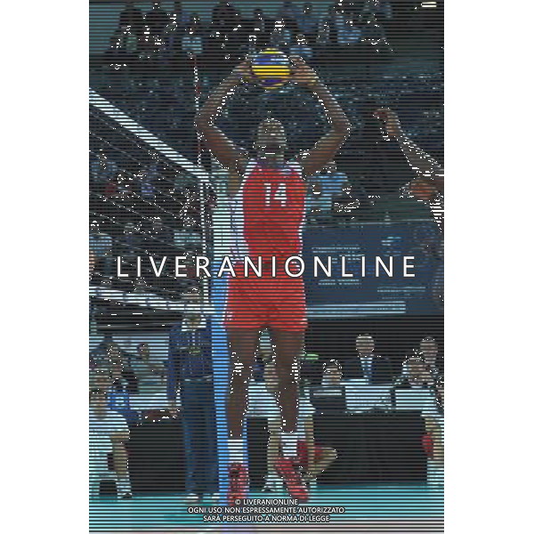 Campionati Mondiali Pallavolo maschile FIVB Semifinale Roma 9-10-2010 Cuba - Serbia nella foto: Raydel Hierrezuelo Aguirre (Cuba) foto Garavaglia - ag. Aldo Liverani sas