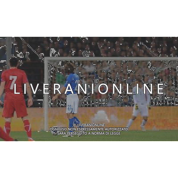 Qualificazioni ai Campionati Europei UEFA EURO 2012 Gruppo C Genova - 12.10.2010 Italia-Serbia Nella Foto:fumogeno su viviano /Ph.Vitez-Ag. Aldo Liverani