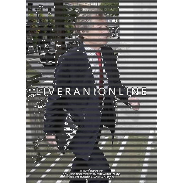 The Chairman of the Liverpool Football Club Martin Broughton arrives at the High Court of Justice, in London, Britain, 12 October 2010. ©photoshot/Agenzia Aldo Liverani Sas - ITALY ONLY - Martin Broughton presidente del Liverpool Football Club lascia l\'Alta Corte di Giustizia a Londra, Gran Bretagna, 12 ottobre 2010.