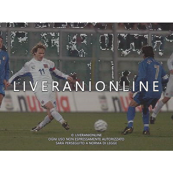 Palermo 18/02/2004 Italia-Repubblica Ceca Amichevole Nazionale nella foto Pavel Nedved e alessandro del piero* Agenzia Aldo liverani
