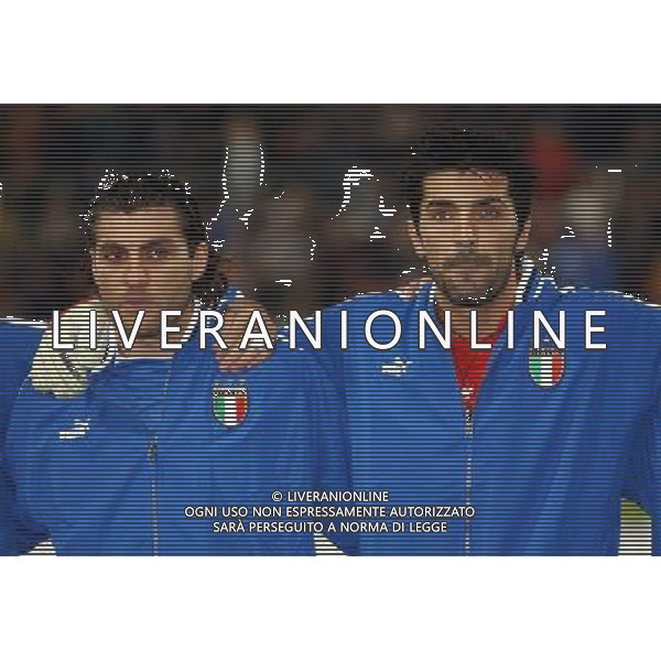 Palermo 18/02/2004 italia-repubblica ceca nella foto vieri buffon ph marco luzzani/ag aldo liverani s.a.s.