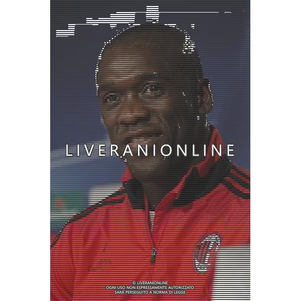 MADRID 18/10/2010.- Clarence Seedorf and Massimiliano Allegri, press conference before tomorrow\'s champions league match Real Madrid vs Milan. Photo: Cesar Cebolla / ALFAQUI - AG. ALDO LIVERANI SAS ITALY ONLY MADRID - CONFERENZA STAMPA MILAN CALCIO PRIMA DELLA PARTITA DI CHAMPIONS LEAGUE CONTRO IL REAL MADRID