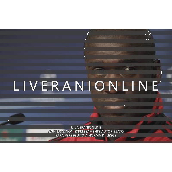 MADRID 18/10/2010.- Clarence Seedorf and Massimiliano Allegri, press conference before tomorrow\'s champions league match Real Madrid vs Milan. Photo: Cesar Cebolla / ALFAQUI - AG. ALDO LIVERANI SAS ITALY ONLY MADRID - CONFERENZA STAMPA MILAN CALCIO PRIMA DELLA PARTITA DI CHAMPIONS LEAGUE CONTRO IL REAL MADRID
